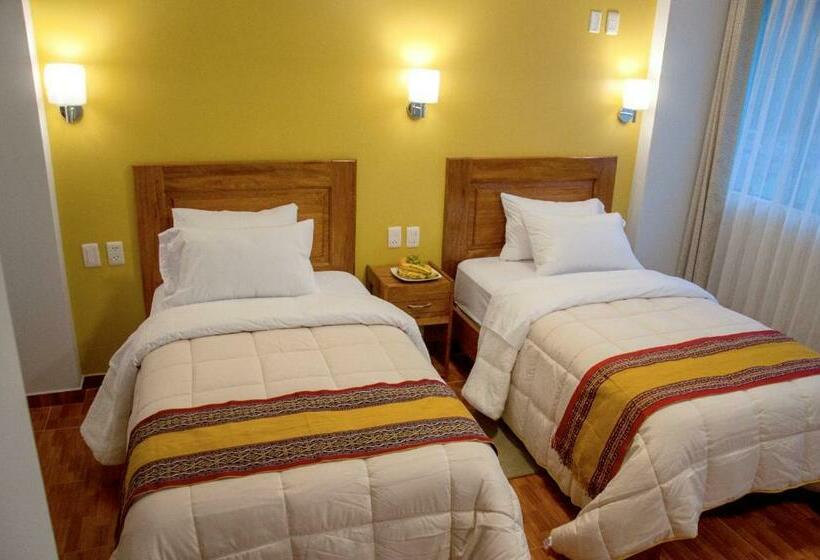 غرفة عائلية, Picos House