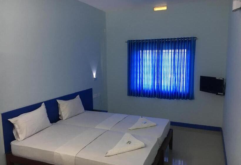 Номер Стандарт, Kalluvalappil Holiday Inn