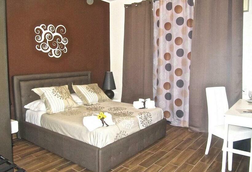 اتاق استاندارد با چشم‌انداز کوهستان, Symposium Bed&breakfast