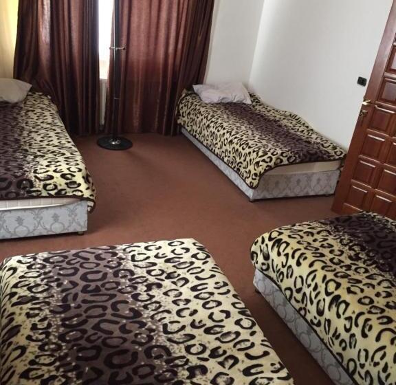 اتاق استاندارد چهار تخته, Hostel One