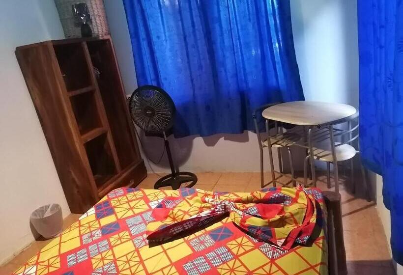 スーペリアールーム, Hostel Marisol