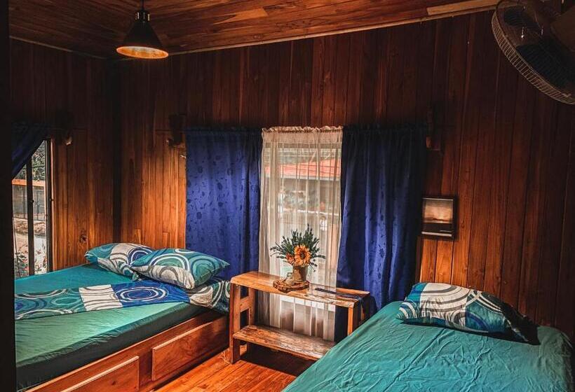 Трехместный Номер Комфорт, Hostel Marisol
