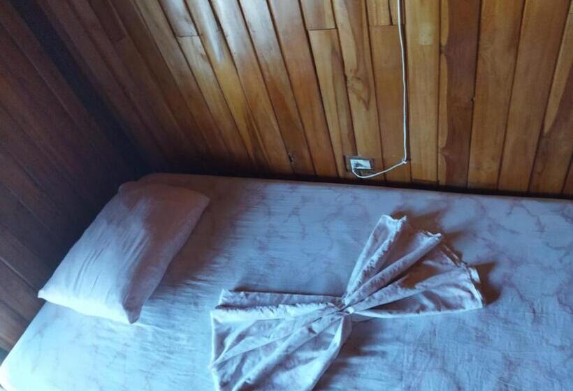 Трехместный Номер Комфорт, Hostel Marisol