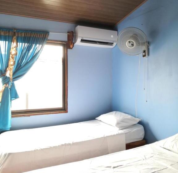 Семейный Номер, Hostel Marisol