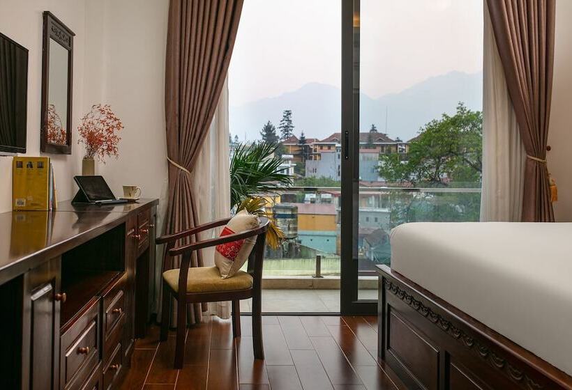 اتاق لوکس با بالکن, Sapa Mountain Queen House