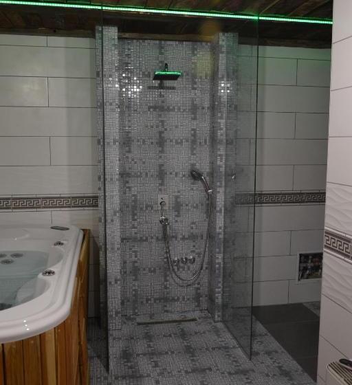 اتاق لوکس, Srpsko Andrejevo Selo