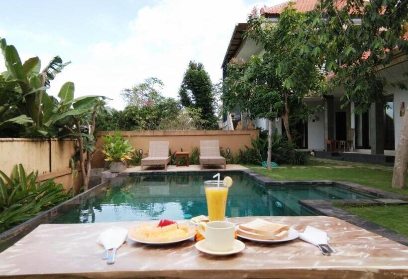 디럭스 룸, Umah Tikari Guesthouse
