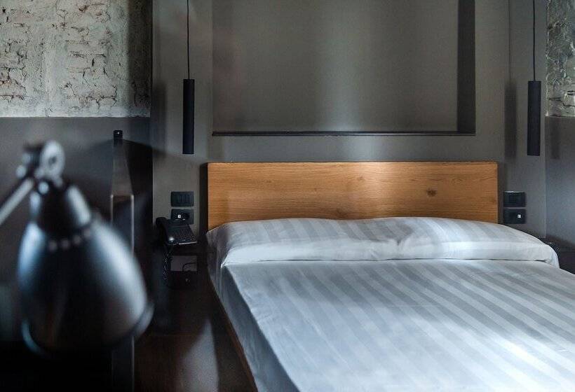 标准间, Palagina La Cascina