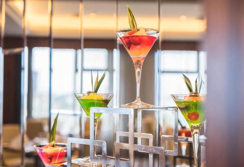 Номер Клуб Кровать Кинг, Zenith Hotel Putrajaya