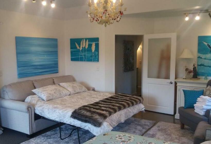 디럭스 룸, Boutique Art Retreat