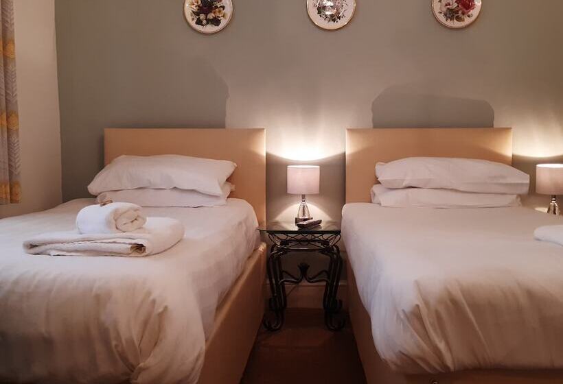 Quarto Estandar, The Merrydale Guest House