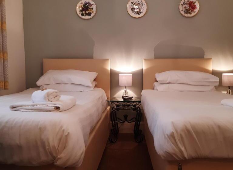 Quarto Estandar, The Merrydale Guest House