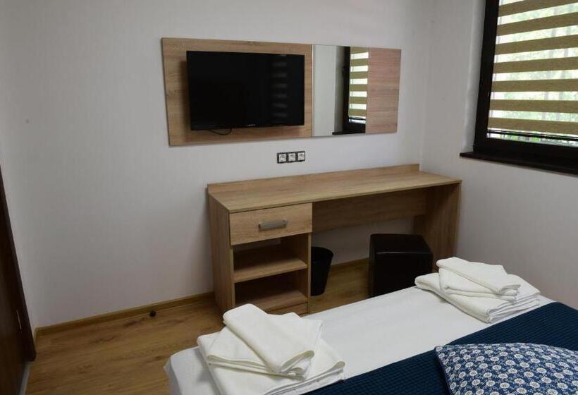 Апартаменты 1 Спальня с Террасой, Active Apartments