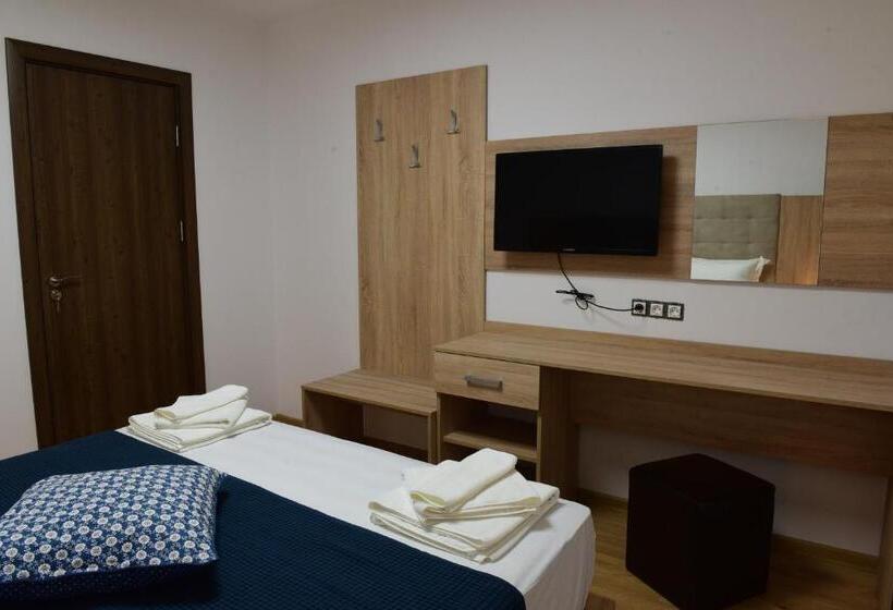 Апартаменты 2 Спальни, Active Apartments