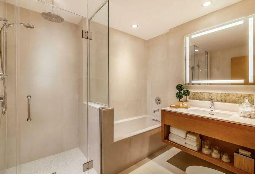 اتاق لوکس, Concorde Hotel New York