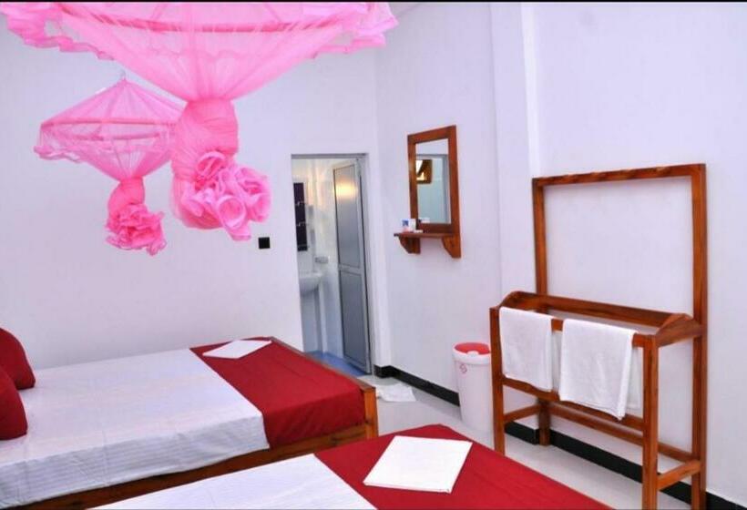 Quarto Estandar, Hilton Cottage