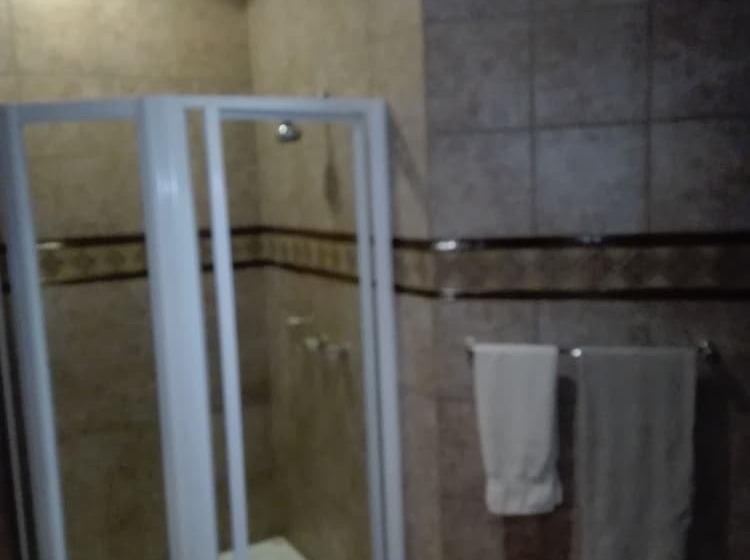 패밀리 룸, Vido Lodge And Conference Centre