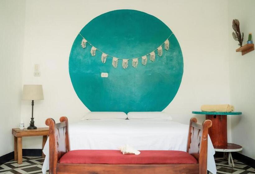 اتاق استاندارد, Hostal Azul