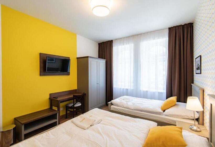 سوییت لوکس, Penzion Vila Slavia