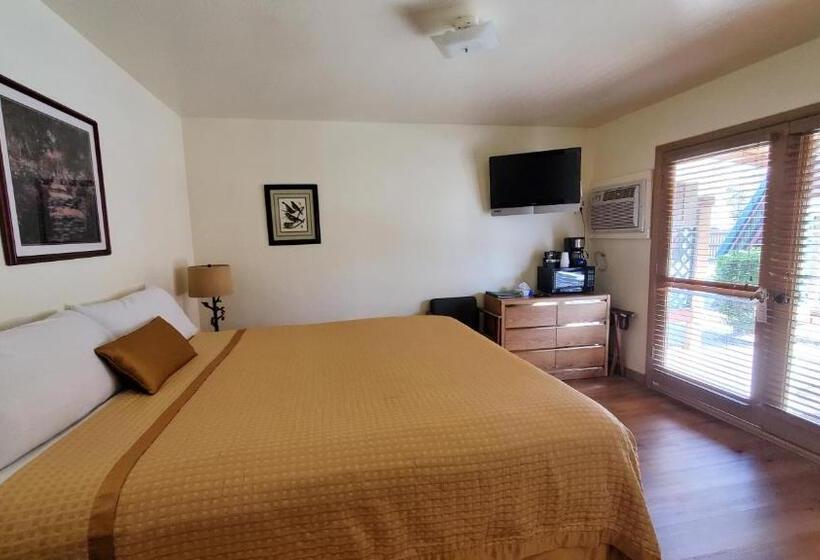 스위트 킹사이즈 침대, Kernville Inn