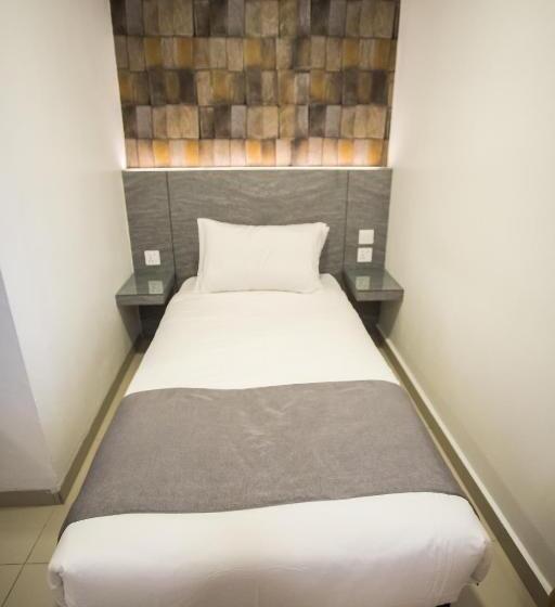 اتاق لوکس خانوادگی, Im 96 Villa
