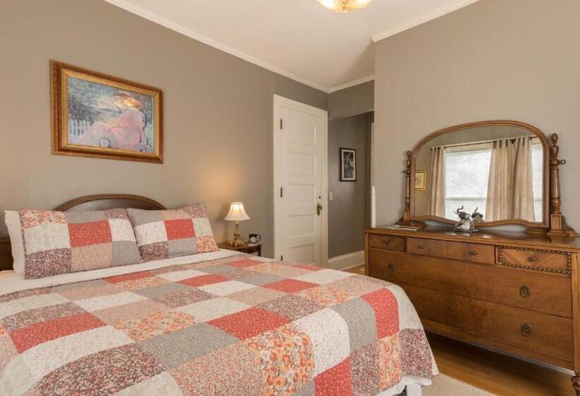 Quarto Estandar com Hidromassagem, Ringling House Bed & Breakfast