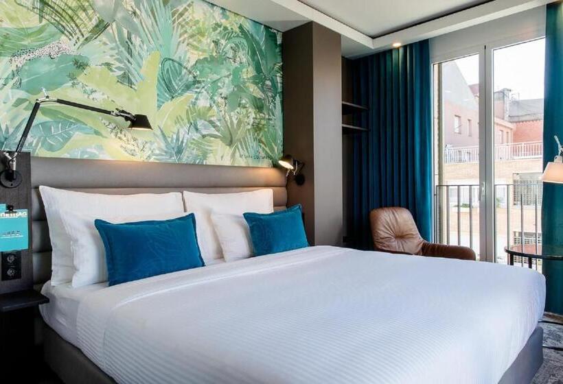 Номер Стандарт, Motel One Barcelonaciutadella