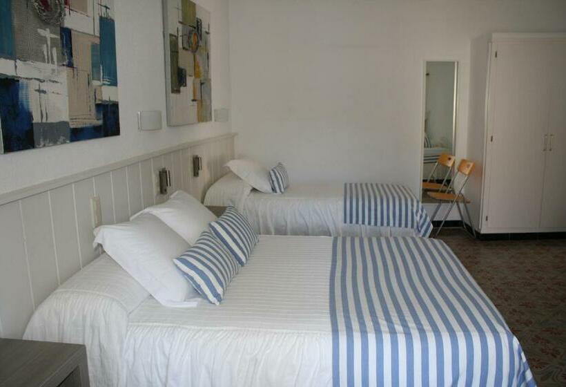 اتاق استاندارد سه نفره, Hostal La Florida