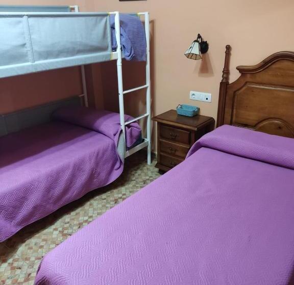 Номер Стандарт, Hostal Monteolivos