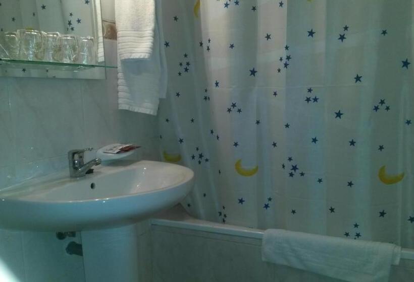 标准间, Hostal Residencia Taray