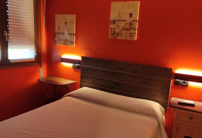 Номер Стандарт Индивидуальный, Hostal Suetxe