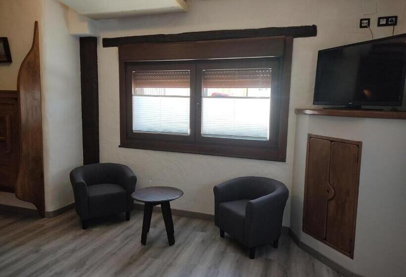 Номер Deluxe, Hostal Suetxe
