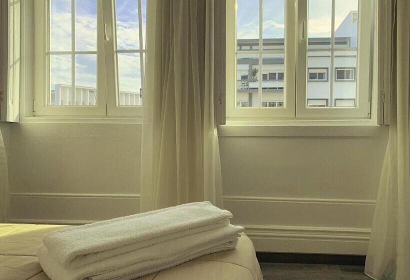سوییت لوکس, Guesthouse Tricana De Aveiro