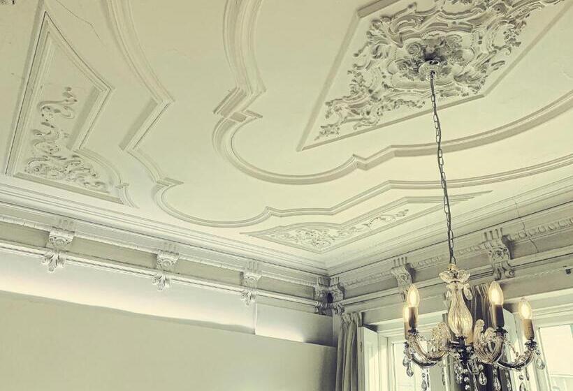 سوییت لوکس, Guesthouse Tricana De Aveiro