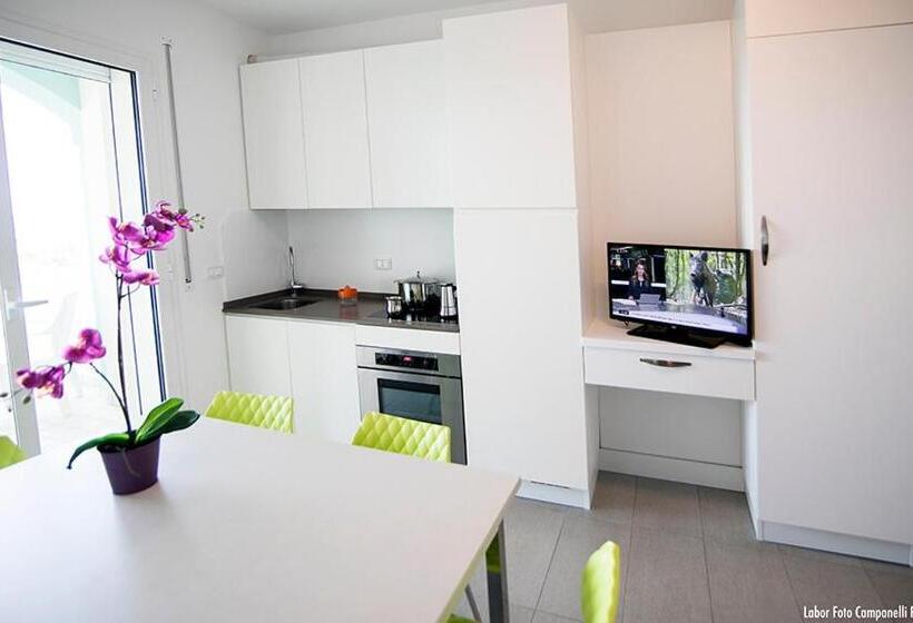 Апартаменты 2 Спальни, Residence Acquasuite