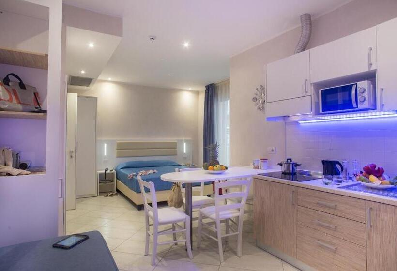 חדר סטודיו סטנדרד, White Suite & Apartments