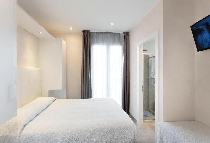 דירת 2 חדרים נוף לים, White Suite & Apartments