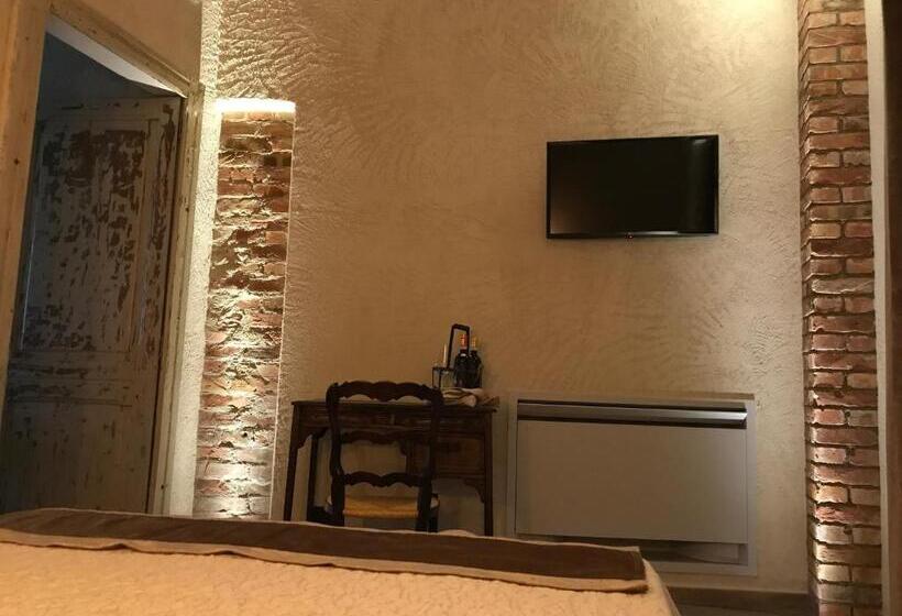 Номер Deluxe с Балконом, Villa Laura