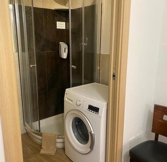 استودیوی استاندارد, Guesthouse Buonarroti Florence