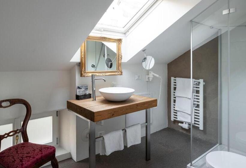 Superior suite with balcony, Villa Bergmann Suites Meran