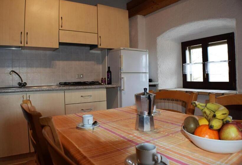 Апартаменты 1 Спальня Вид на Сад, Agriturismo Alla Vecchia Quercia