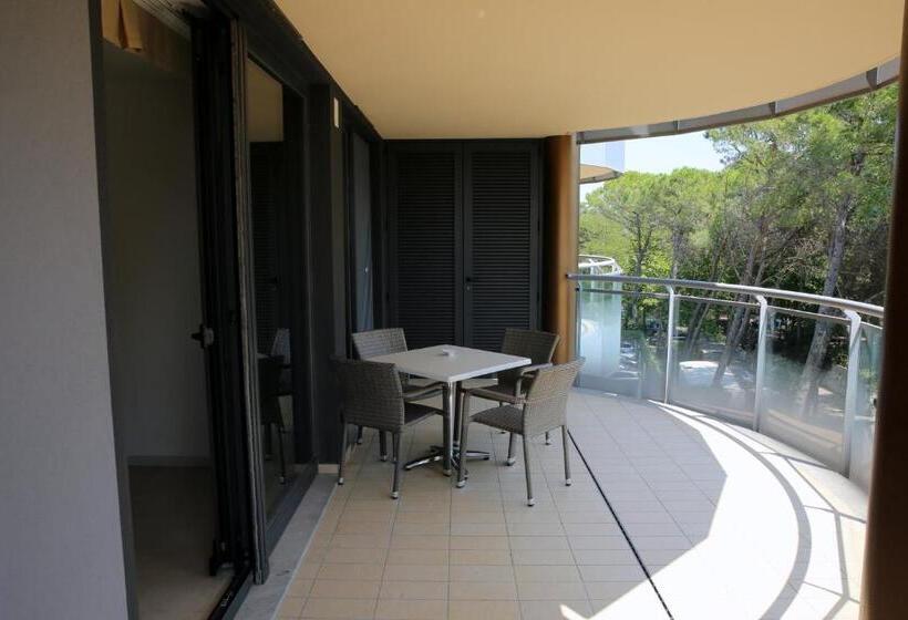 آپارتمان 1 خوابه با بالکن, Residence Al Bosco