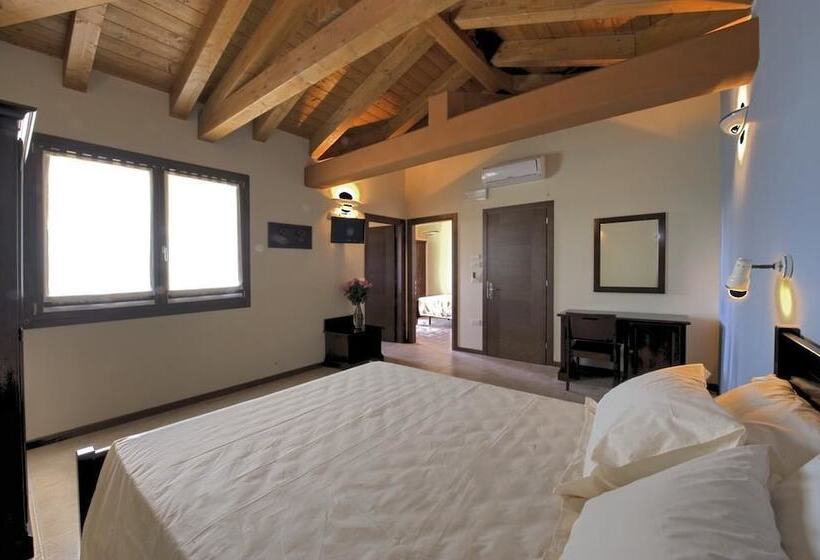 Номер Стандарт с Балконом, Agriturismo Olistella