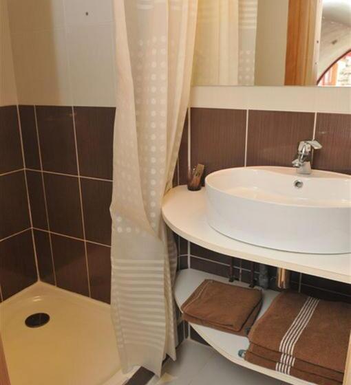Дом 4 Спальни, Le Pailler Chambres D Hôtes Restaurant Gîte Piscine & Spa