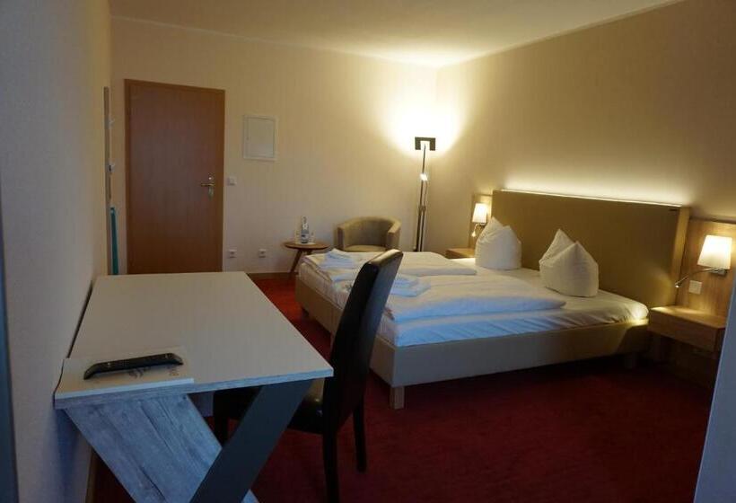Номер Стандарт, Bootshaus Neustrelitz