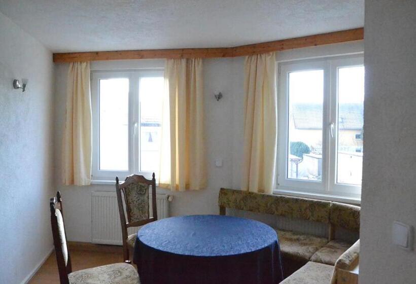 Номер Стандарт, Pension Altwahnsdorf