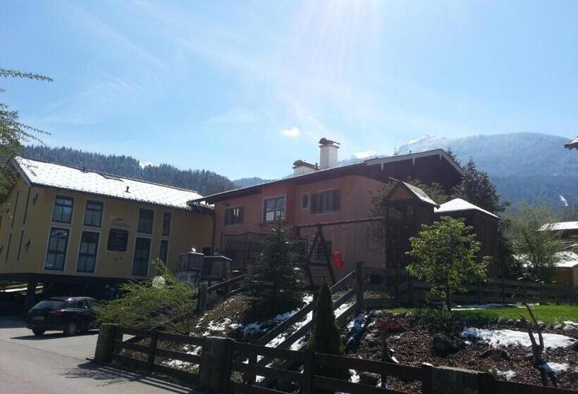 1 Bedroom Apartment Mountain View, Alpenglühn