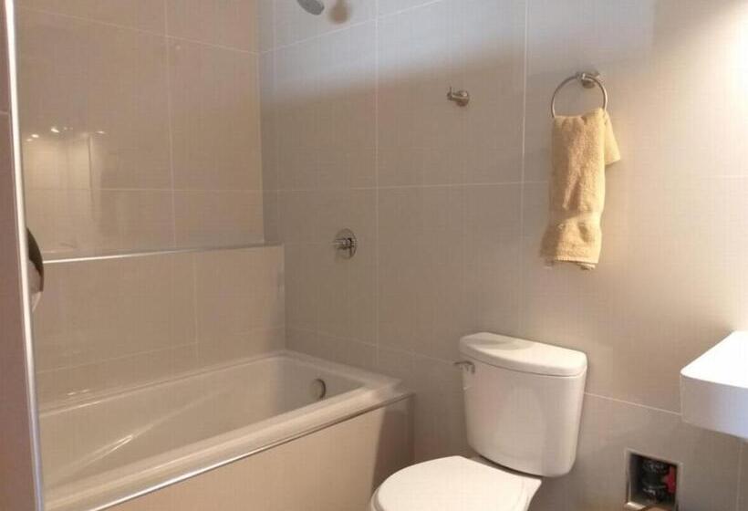 Студия Deluxe, Camino Real