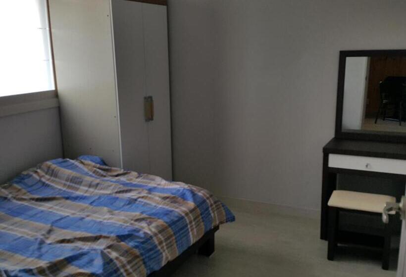 싱글 기본룸, Guest House Manna