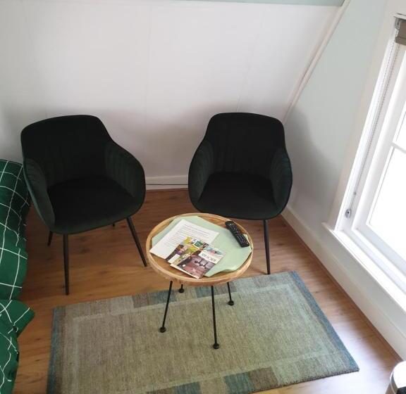 Номер Economy, Pension Groeneweg